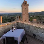 Torre Salvucci Maggiore Medieval Tower Experience Lejlighed