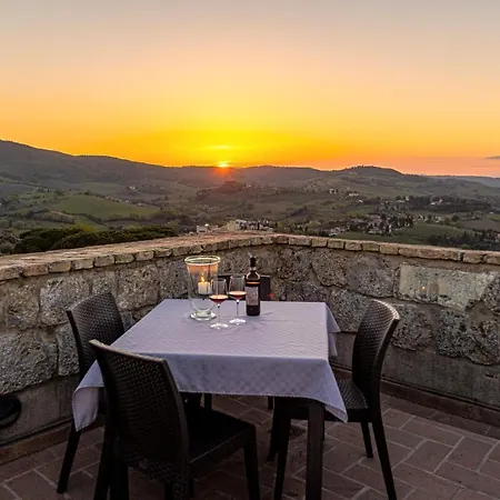 Torre Salvucci Maggiore - Medieval Tower Experience With Panoramic Rooftop San Gimignano