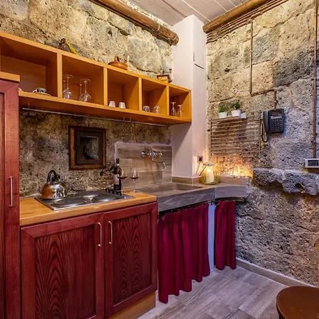 Apartment Torre Salvucci Maggiore Medieval Tower Experience *