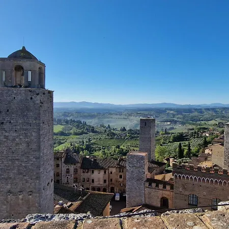Torre Salvucci Maggiore Medieval Tower Experience Apartment *