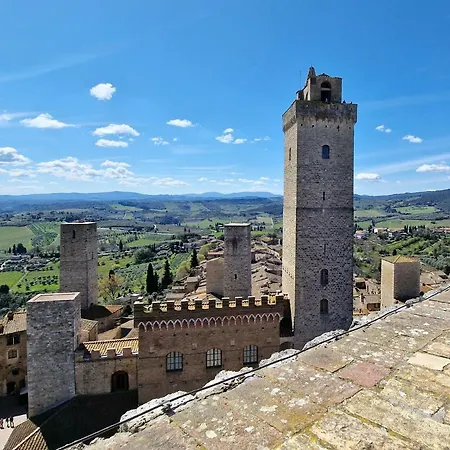 Torre Salvucci Maggiore - Medieval Tower Experience With Panoramic Rooftop アパート *