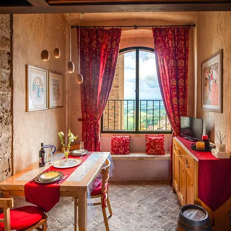 Apartment Torre Salvucci Maggiore Medieval Tower Experience